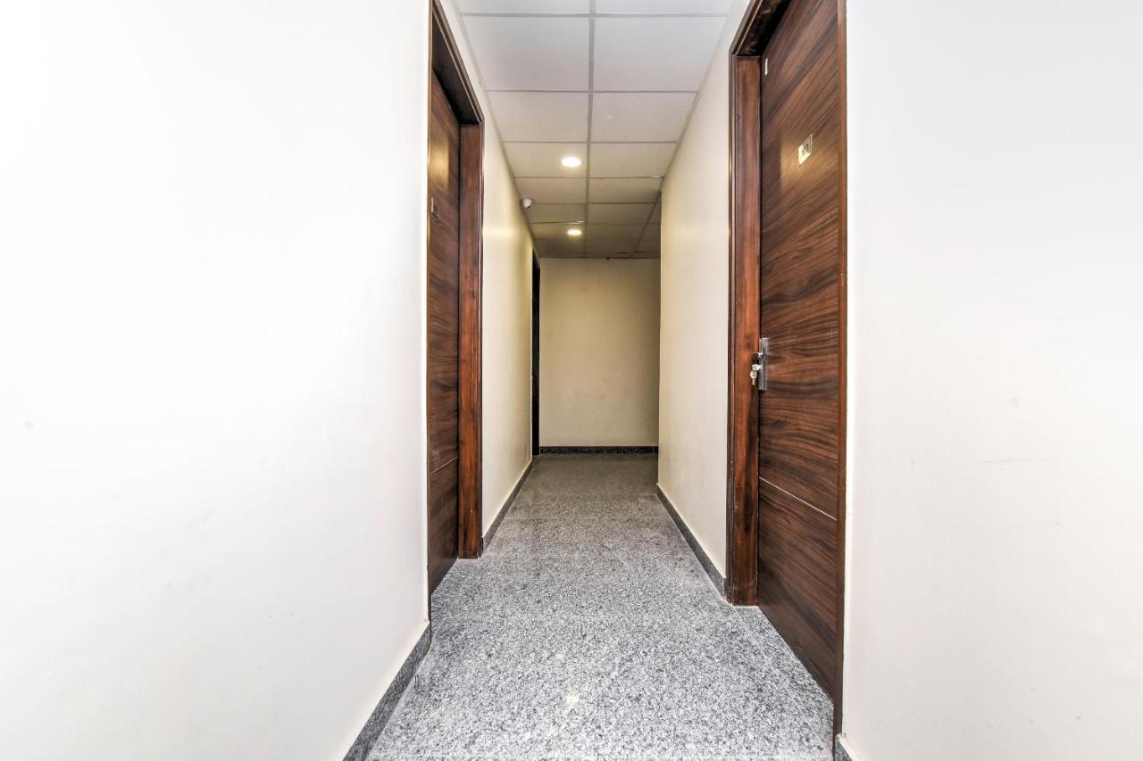 Oyo 80678 Shreenath Residency นิวเดลี ภายนอก รูปภาพ